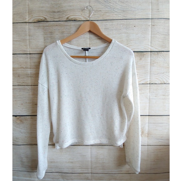 Wet Seal Tops - 💟5/$25 Wet Seal Long Sleeve Cropped Top XS